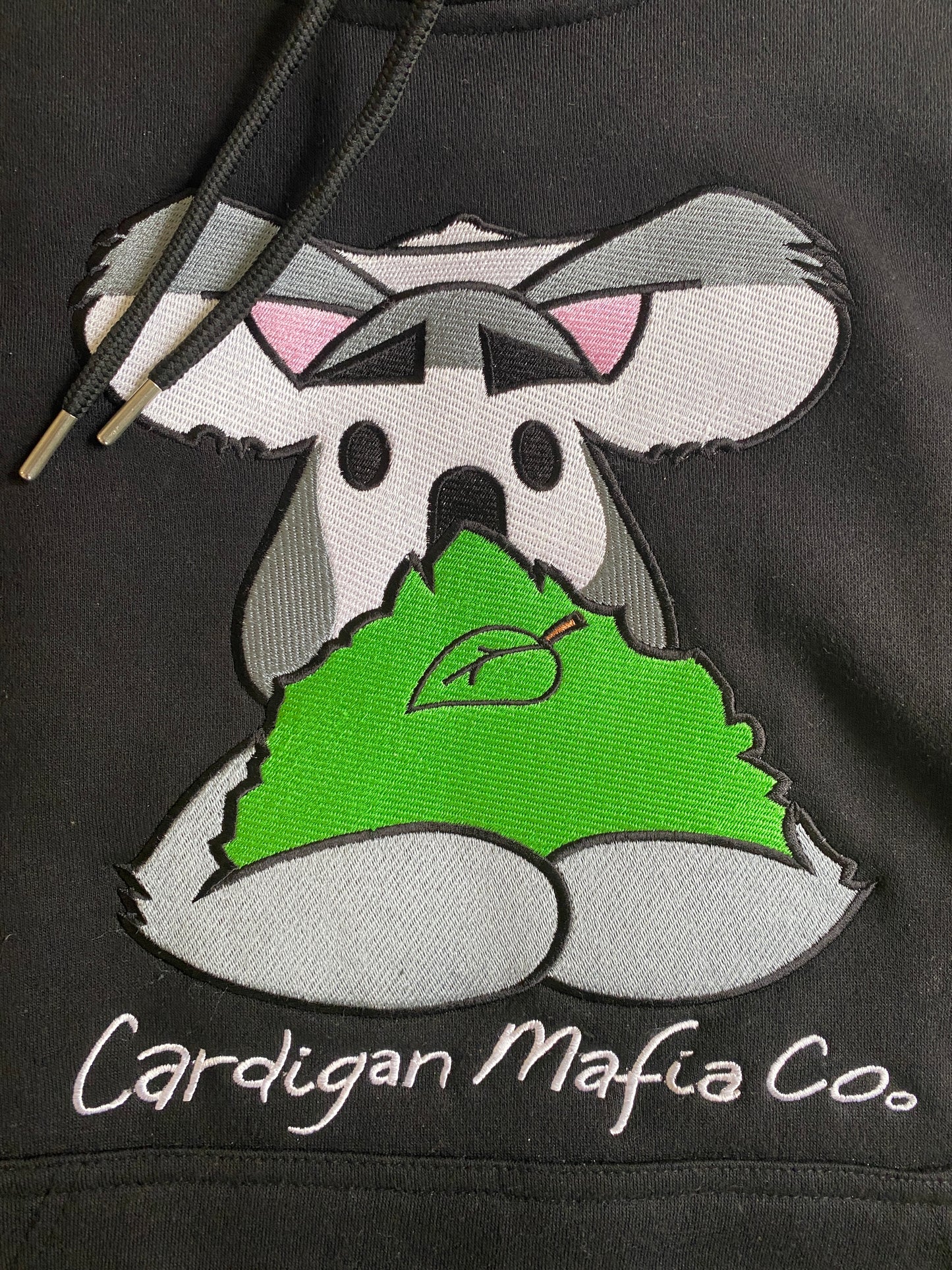 "Desi" (koala) Logo Short Sleeve Hoodie (Black)